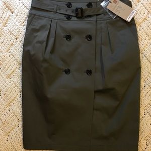 Burberry Skirt Size 6, New With Tags